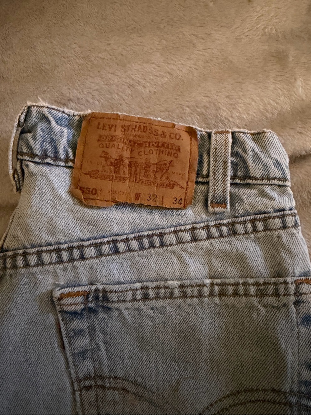 Levi Jeans Subcategory Selection - Picture 2 of 6